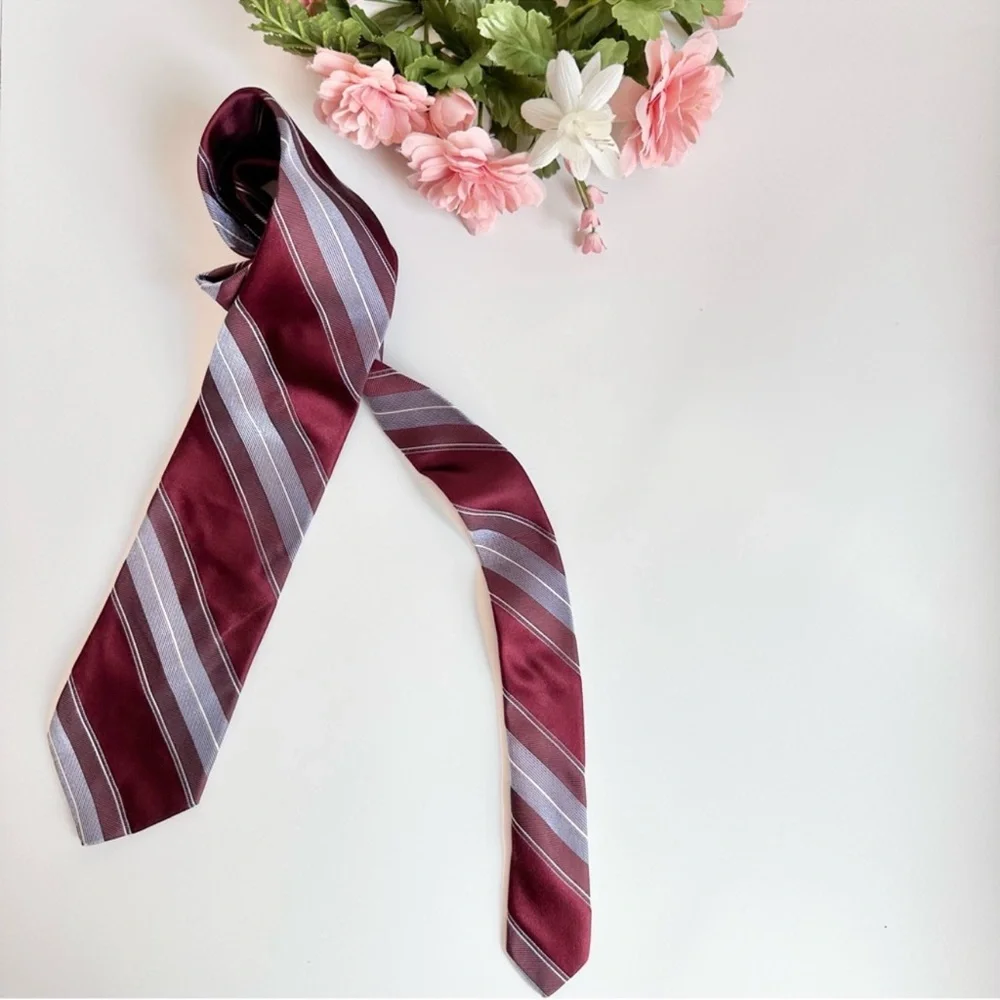 VALENTINO Made in Italy Burgundy Silk Blue-White Striped Necktie